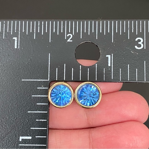 Vintage MONET Signed Blue CZ Stone Gold-plated Stud Earrings 5g. - Picture 10 of 13